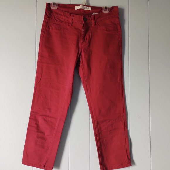 Joe Fresh Fuchsia Capri Pants - Picture 2 of 8
